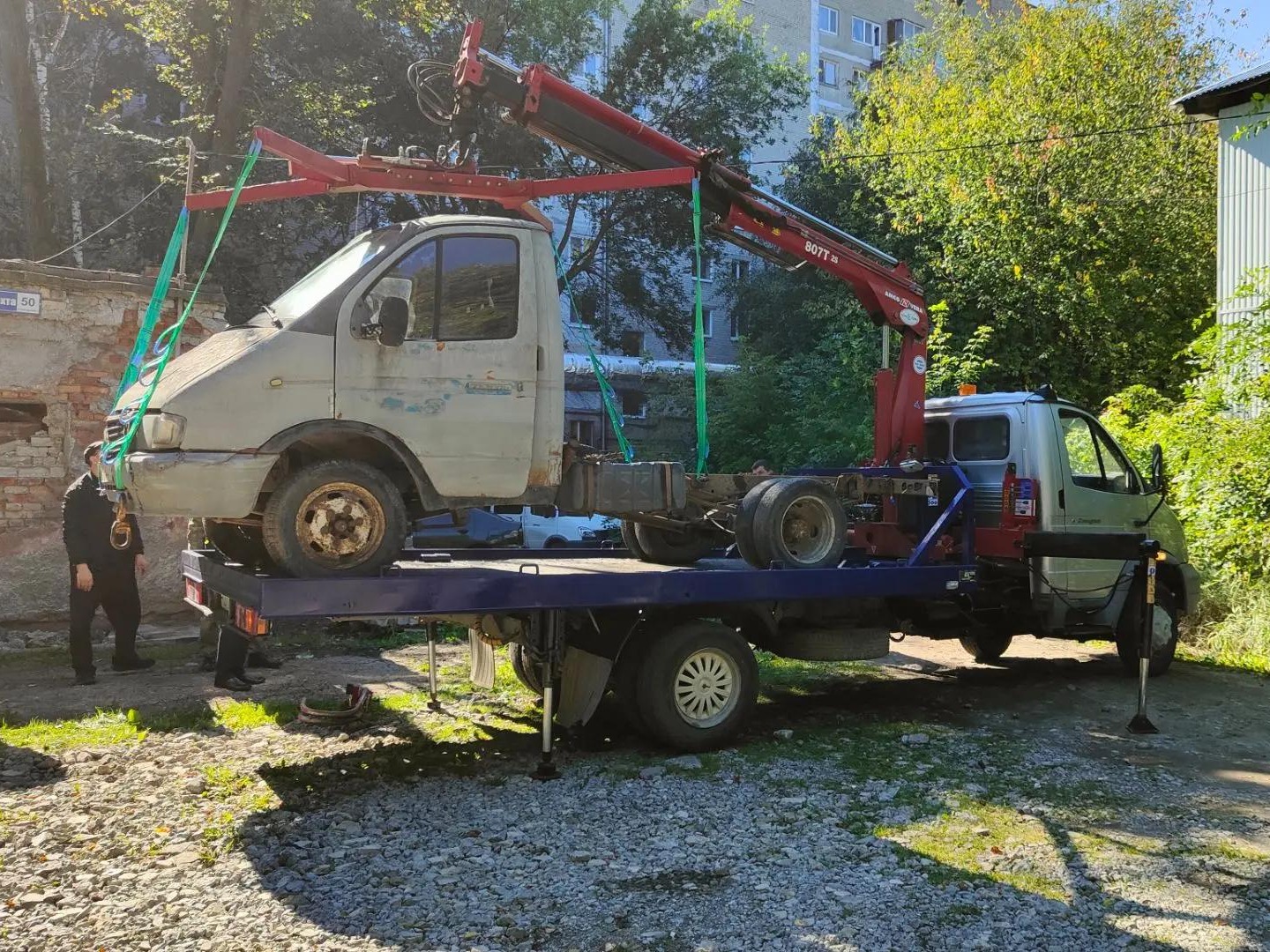 В Ульяновске возобновлена эвакуация брошенных автомобилей.
