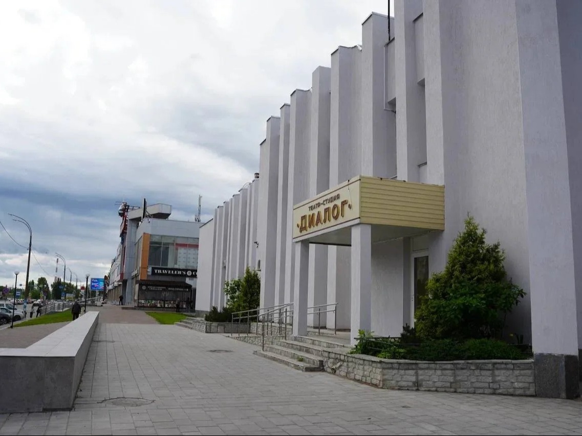 В Ульяновске завершили благоустройство площади перед ДК «Руслан».