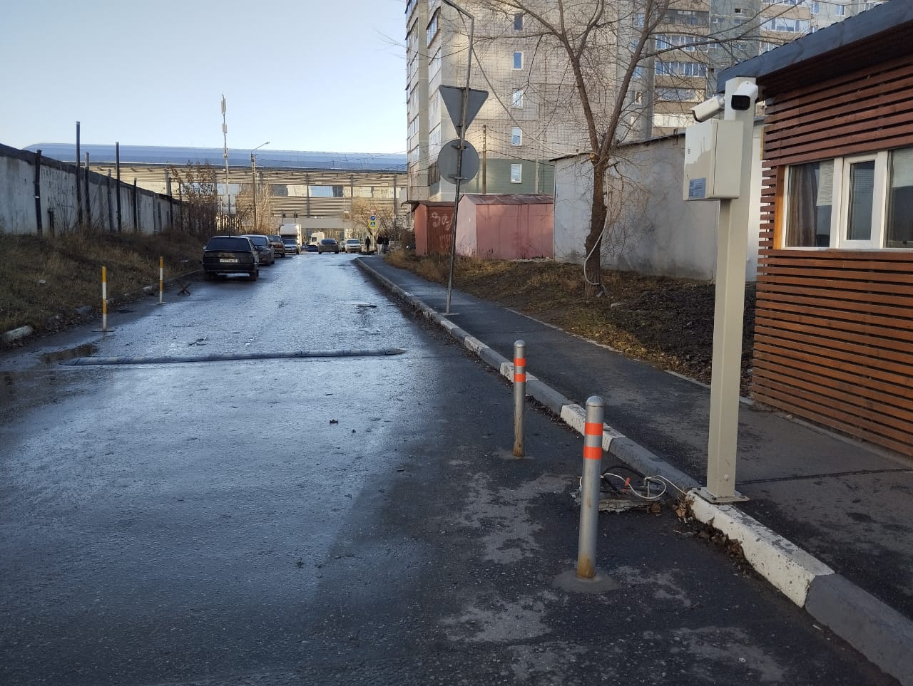 В Ульяновске убрали самовольно установленные шлагбаумы.