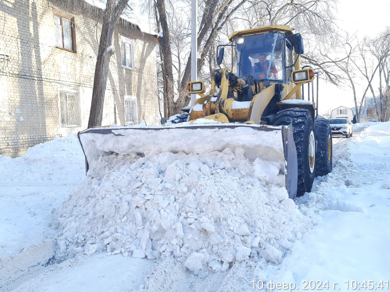 За выходные с улиц Ульяновска вывезли почти 850 самосвалов снега.
