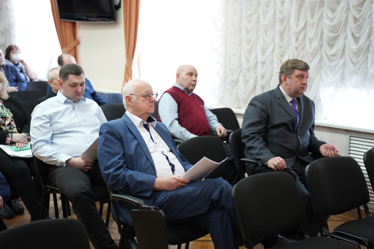 В администрации Ульяновска прошло заседание межведомственной комиссии по противодействию коррупции.