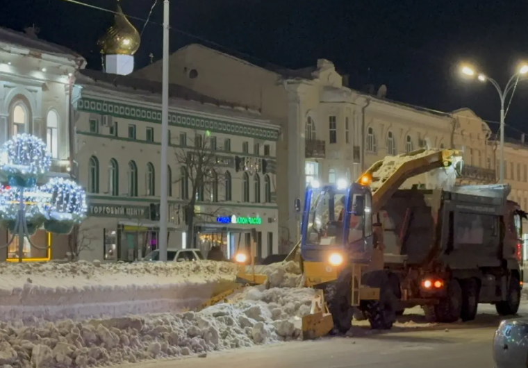 С улиц Ульяновска 24 февраля вывезли 237 самосвалов снега.